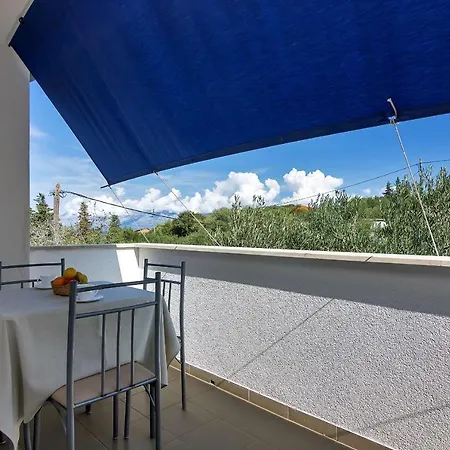 Igor Apartment Gdinj